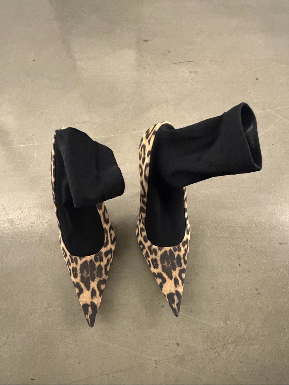 BALENCIAGA AVENUE P LEOPARD PRINT SUEDE SOCK PUMPS SIZE 38 NEW IN BOX